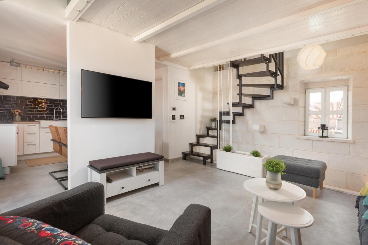Apartment Coastal Villa Makarska Exteriör bild